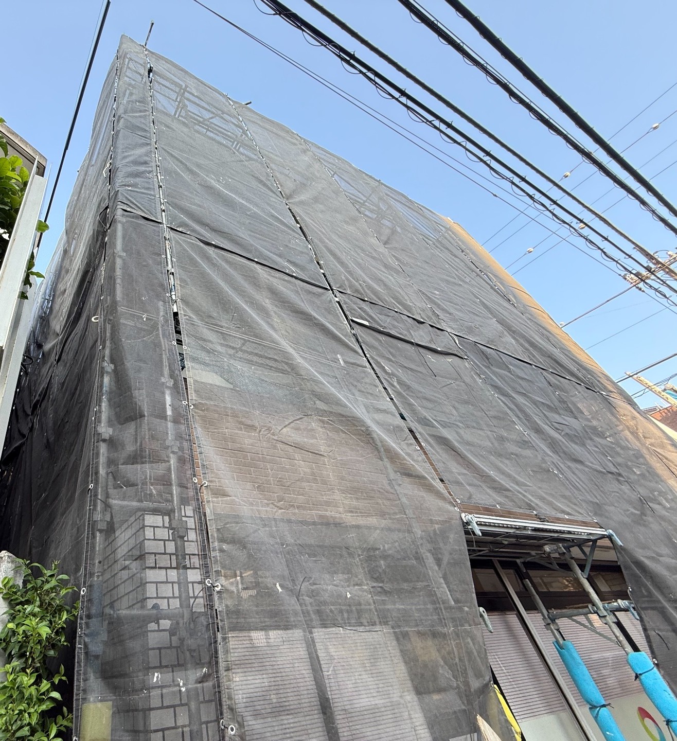 【足場】町田市中町にて仮設工事